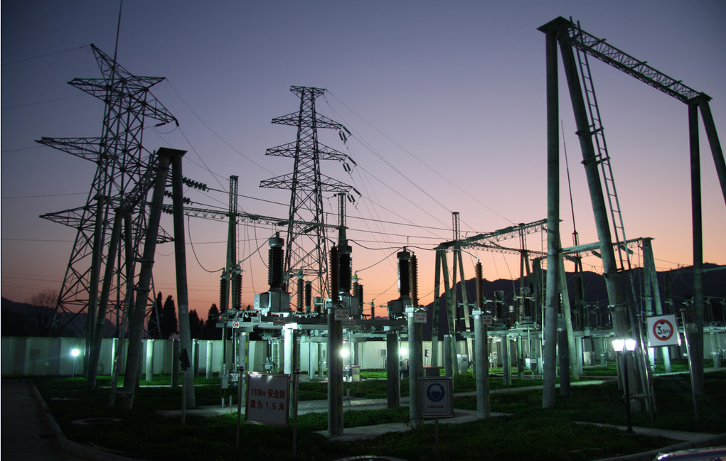 保定伊諾爾電氣出口印尼發(fā)電機(jī)中性點(diǎn)電阻柜順利發(fā)貨<div   id=